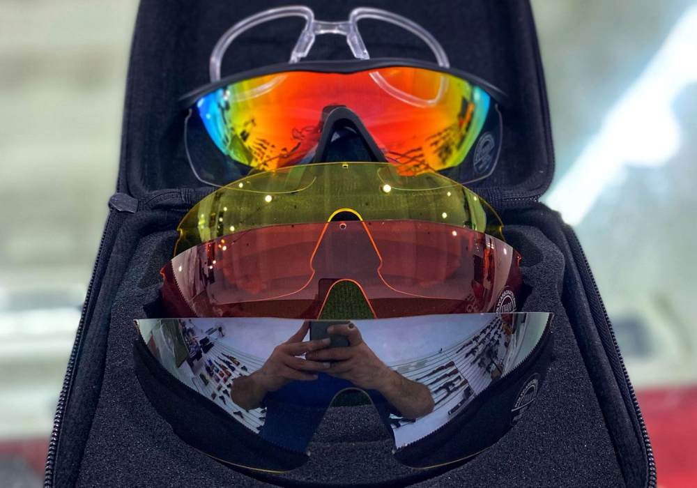 OCULOS TATICO DE PROTECAO PULSE COM 4 LENTES E ESTOJO.